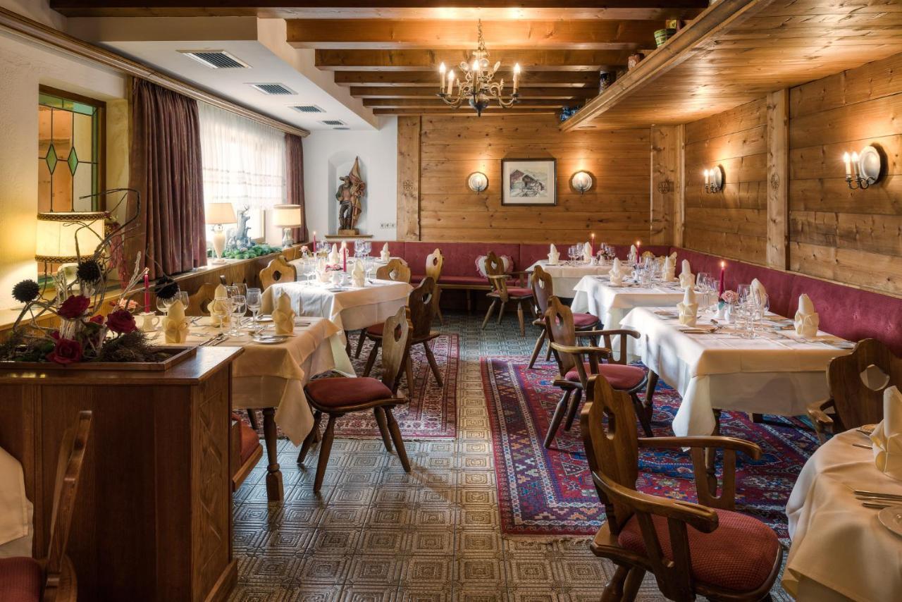 Hotel Garni Alpenruh-Micheluzzi Serfaus Exterior photo